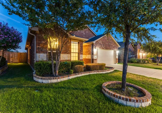 Photo 1 of Single family home for sale at 10808 Ersebrook Ct, Haslet, TX 76052 | MLS# 21361422 | Listing updated on 2026-10-08