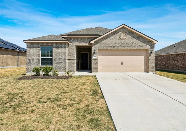 Photo 1 of Single family home for sale at 3008 Watercrest Dr, Sanger, TX 76266 | MLS# 21369488 | Listing updated on 2026-08-26