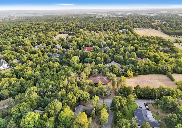Photo 2 of Land for sale at 503 W Red Bird Ln, Duncanville, TX 75116 | MLS# 21369549 | Listing updated on 2026-09-25