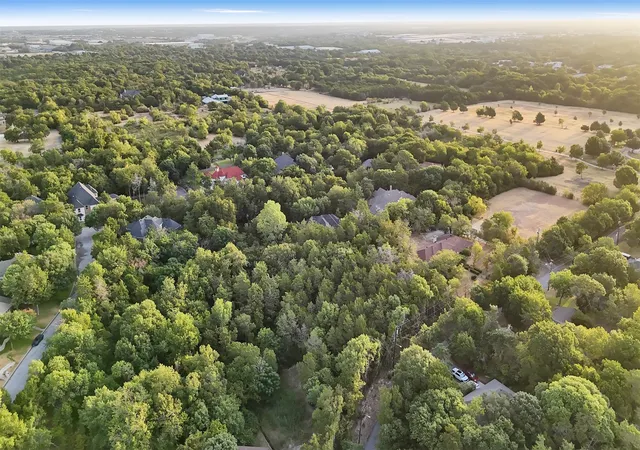 Photo 3 of Land for sale at 503 W Red Bird Ln, Duncanville, TX 75116 | MLS# 21369549 | Listing updated on 2026-09-25