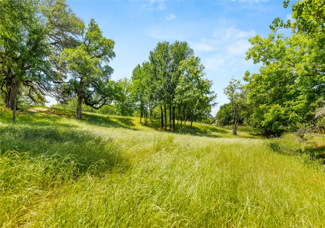 Photo 4 of Land for sale at 962 Oak And Clover Ridge, Waco, TX 76657 | MLS# 21369558 | Listing updated on 2026-08-26