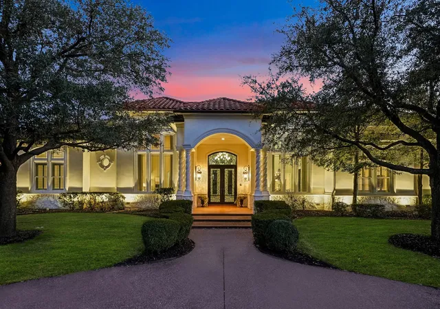 Photo 3 of Mansion for sale at 1075 W Dove Rd, Southlake, TX 76092 | MLS# 21369575 | Listing updated on 2026-08-26