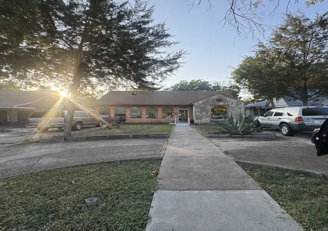 Photo 2 of Single family home for sale at 2403 Langdon Ave, Dallas, TX 75235 | MLS# 21369610 | Listing updated on 2026-10-07