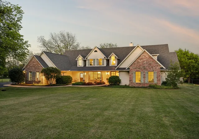 Photo 1 of Mansion for sale at 111 Stonecrest Rd, Argyle, TX 76226 | MLS# 21369596 | Listing updated on 2026-08-26