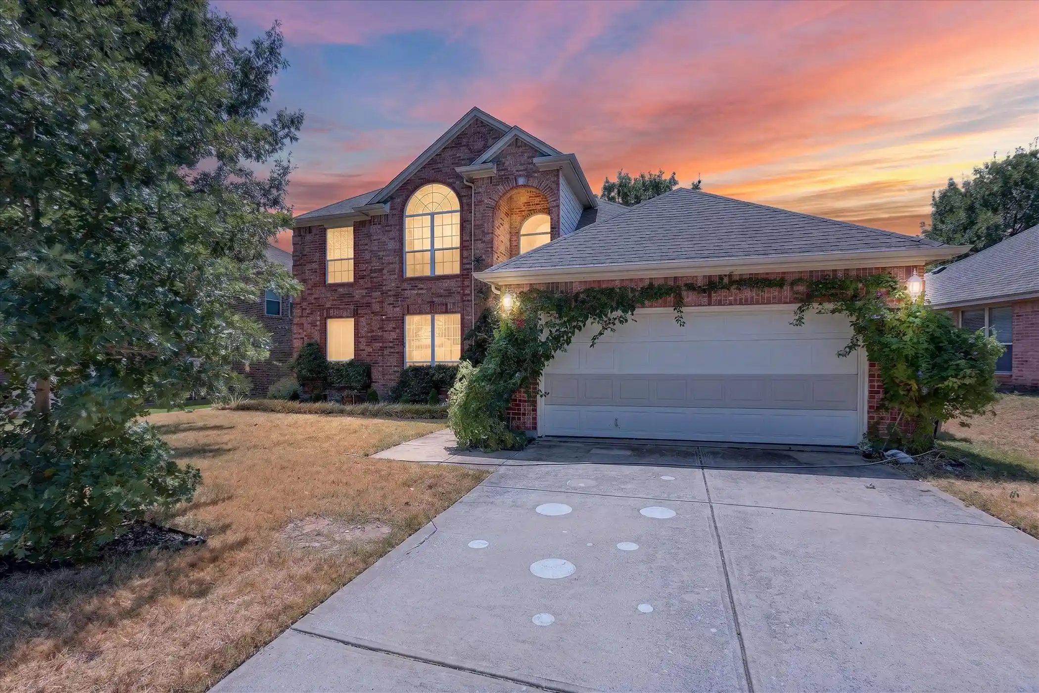 Photo 1 of Single family home for sale at 8646 Granville Dr, Dallas, TX 75249 | MLS# 21369264 | Listing updated on 2026-10-17