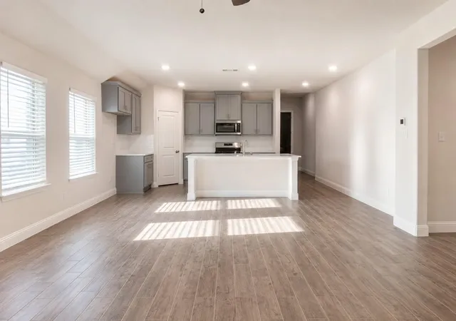 Photo 3 of Single family home for sale at 1212 Castiglione Ln, Anna, TX 75409 | MLS# 21369620 | Listing updated on 2026-08-26