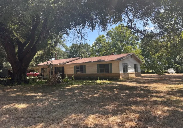 Photo 1 of Single family home for sale at 955 Lcr 463, Mexia, TX 76667 | MLS# 21369621 | Listing updated on 2026-08-26
