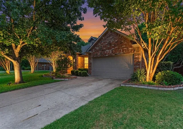 Photo 2 of Single family home for sale at 1532 Lynn Dr, Wylie, TX 75098 | MLS# 21369652 | Listing updated on 2026-09-03