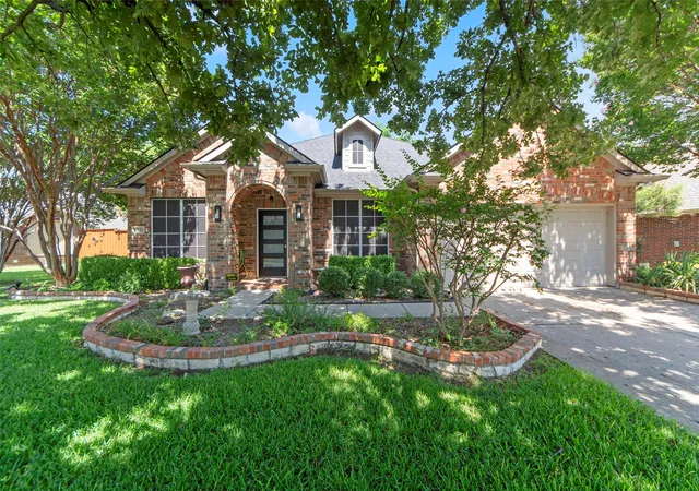 Photo 3 of Single family home for sale at 1532 Lynn Dr, Wylie, TX 75098 | MLS# 21369652 | Listing updated on 2026-09-03