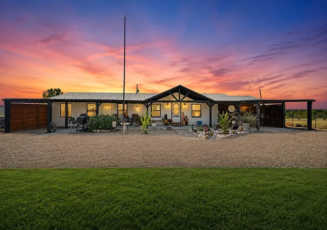 Photo 2 of Manufactured home for sale at 2093 Fm 1182, Ennis, TX 75119 | MLS# 21369674 | Listing updated on 2026-09-30