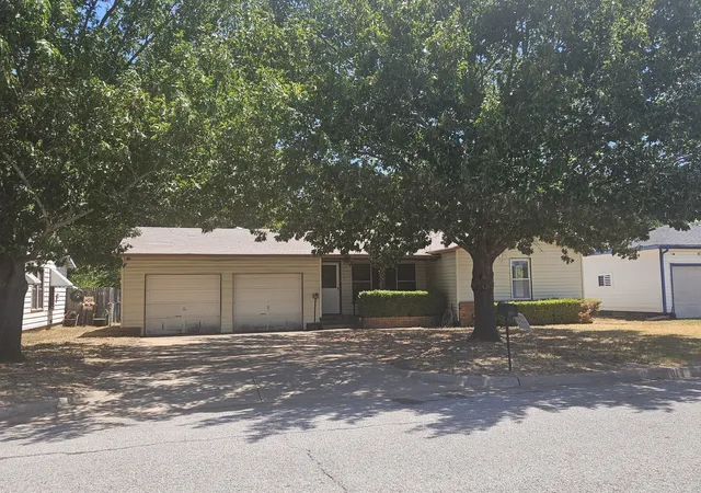 Photo 1 of Single family home for sale at 540 Harrison Ln, Hurst, TX 76053 | MLS# 21368456 | Listing updated on 2026-08-26