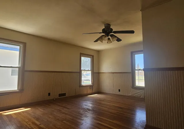 Photo 4 of Single family home for sale at 540 Harrison Ln, Hurst, TX 76053 | MLS# 21368456 | Listing updated on 2026-08-26