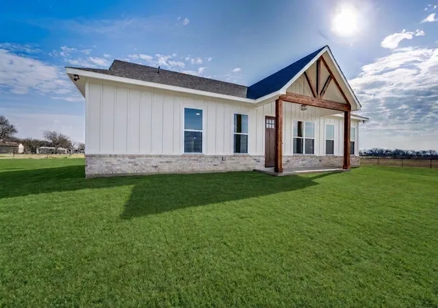 Photo 3 of Single family home for sale at Tbd Mcknight Rd, Ferris, TX 75125 | MLS# 21369694 | Listing updated on 2026-09-28