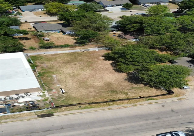 Photo 3 of Land for sale at 4209 Eastland St, Fort Worth, TX 76119 | MLS# 21369723 | Listing updated on 2026-08-28