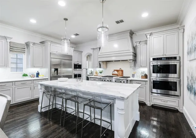 Photo 2 of Single family home for sale at 4118 Fallbrook Dr, Frisco, TX 75033 | MLS# 21369456 | Listing updated on 2026-08-27