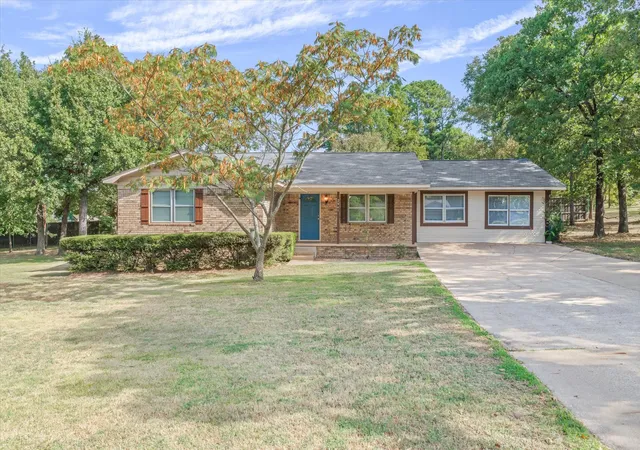 Photo 1 of Single family home for sale at 2941 Trey Cir, Athens, TX 75752 | MLS# 21366500 | Listing updated on 2026-09-29