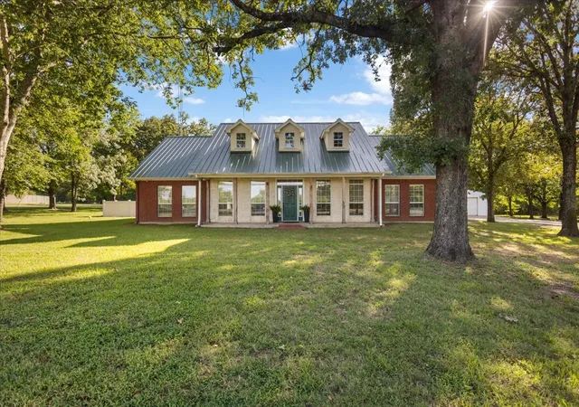 Photo 2 of Single family home for sale at 22205 N Hwy 69, Mineola, TX 75773 | MLS# 21329236 | Listing updated on 2026-09-28
