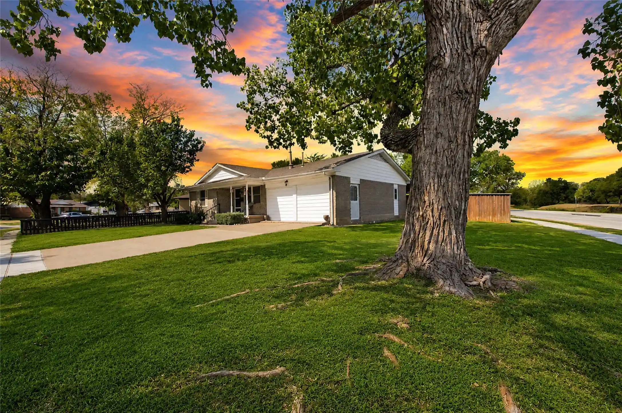Photo 3 of Single family home for sale at 2701 Judy Dr, Mesquite, TX 75149 | MLS# 21369808 | Listing updated on 2026-10-28
