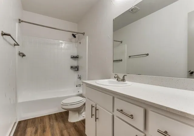 Photo 3 of House for sale at 2118 Trellis Pl, Richardson, TX 75281 | MLS# 21369786 | Listing updated on 2026-09-18