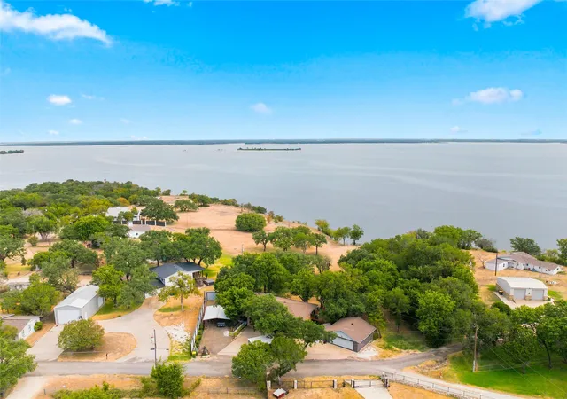 Photo 2 of Single family home for sale at 121 County Road 1740a, Clifton, TX 76634 | MLS# 21369825 | Listing updated on 2026-09-15