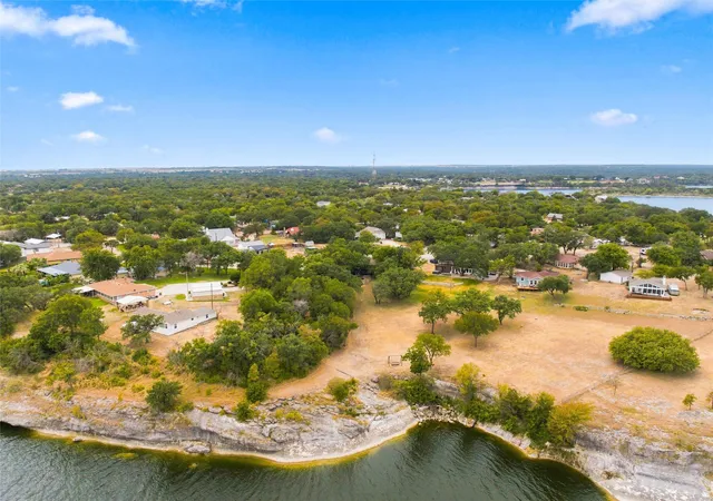 Photo 3 of Single family home for sale at 121 County Road 1740a, Clifton, TX 76634 | MLS# 21369825 | Listing updated on 2026-09-15