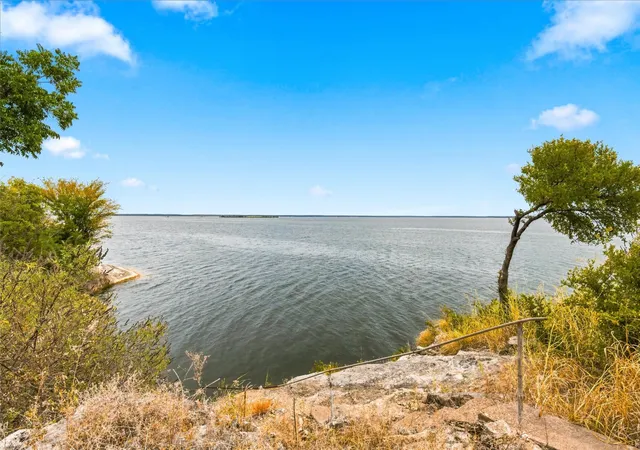 Photo 3 of Single family home for sale at 121 County Road 1740A, Clifton, TX 76634 | MLS# 21369825 | Listing updated on 2026-09-15