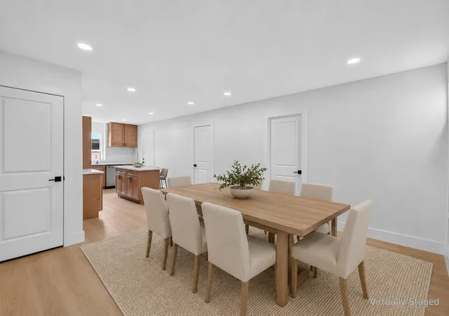 Listing Photo 5 - Condo for sale in building located at 6365 Diamond Head Cir, Dallas, TX 75225 - Unit #A