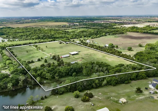 Photo 4 of House for sale at 3135 County Road 427, Anna, TX 75409 | MLS# 21352787 | Listing updated on 2026-08-26