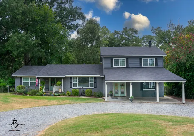 Photo 1 of Single family home for sale at 3541 N Market St, Shreveport, LA 71107 | MLS# 21369662 | Listing updated on 2026-08-26