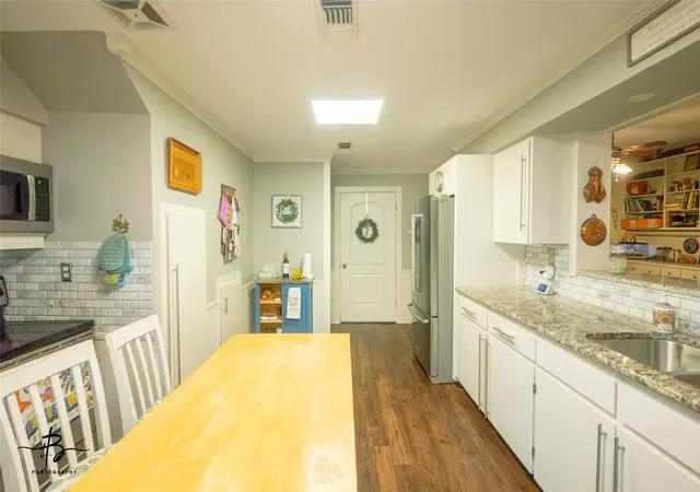 Photo 4 of Single family home for sale at 3541 N Market St, Shreveport, LA 71107 | MLS# 21369662 | Listing updated on 2026-08-26