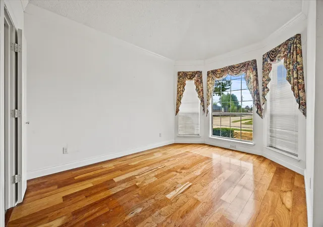 Photo 4 of Single family home for sale at 2416 Liles Ln, Mesquite, TX 75181 | MLS# 21369851 | Listing updated on 2026-08-26