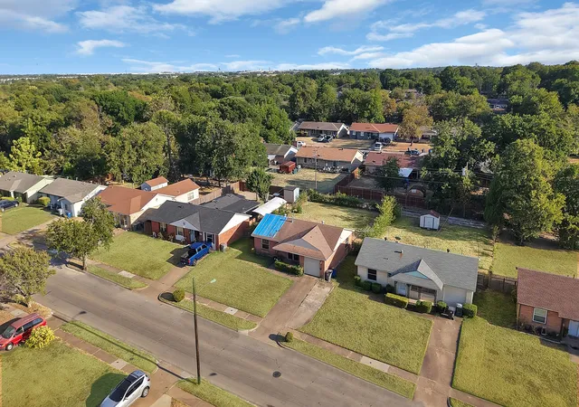 Photo 4 of Sale Pending at 840 Clearwood Dr, Dallas, TX 75232 | MLS# 21369924 | Listing updated on 2026-10-05