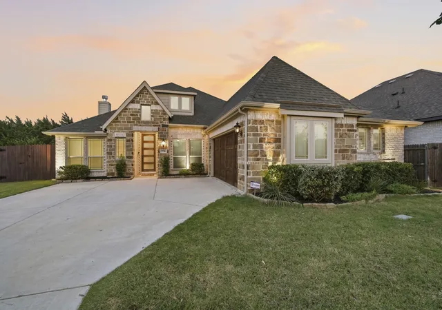 Photo 1 of Single family home for sale at 1738 Summer Ln, Midlothian, TX 76065 | MLS# 21364811 | Listing updated on 2026-10-08
