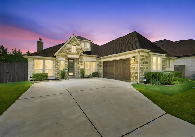 Photo 3 of Single family home for sale at 1738 Summer Ln, Midlothian, TX 76065 | MLS# 21364811 | Listing updated on 2026-10-08