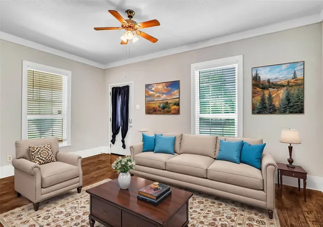 Photo 4 of Single family home for sale at 4004 Washington St, Greenville, TX 75401 | MLS# 21366633 | Listing updated on 2026-08-26