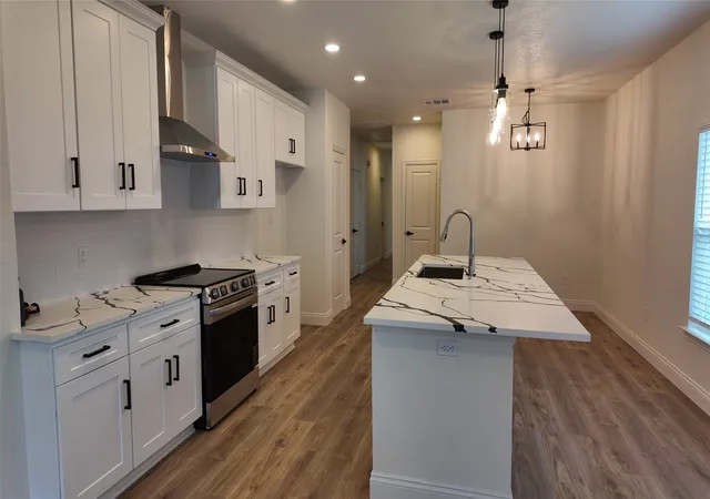 Photo 3 of Single family home for sale at 5407 Terry St, Dallas, TX 75223 | MLS# 21367771 | Listing updated on 2026-08-26