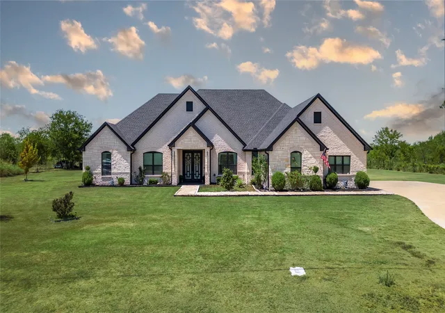 Photo 1 of Single family home for sale at 5580 Fair Rd, Kaufman, TX 75142 | MLS# 21369223 | Listing updated on 2026-10-03