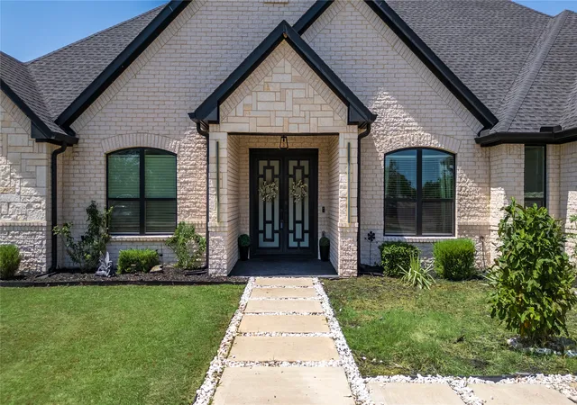 Photo 3 of Single family home for sale at 5580 Fair Rd, Kaufman, TX 75142 | MLS# 21369223 | Listing updated on 2026-10-03