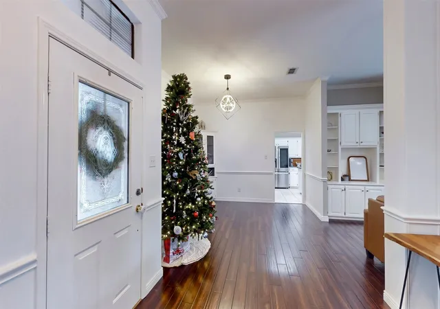 Photo 3 of Single family home for sale at 432 Shelby Dr, Burleson, TX 76028 | MLS# 21369191 | Listing updated on 2026-08-31