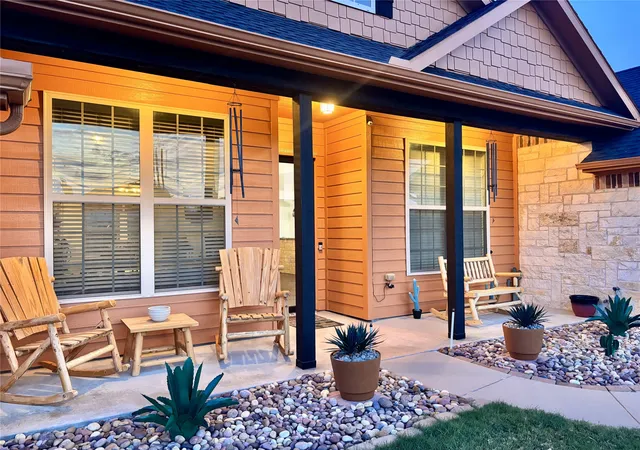 Photo 4 of Single family home for sale at 410 Water Fall Ln, Nevada, TX 75173 | MLS# 21370105 | Listing updated on 2026-08-29