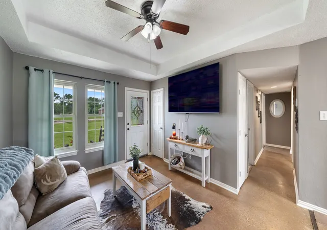 Photo 4 of Single family home for sale at 111 Vz County Road 3433, Wills Point, TX 75169 | MLS# 21370083 | Listing updated on 2026-09-21