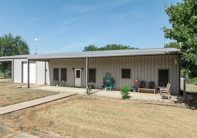 Photo 1 of Single family home for sale at 45 Halliburton Dr, Bells, TX 75414 | MLS# 21365354 | Listing updated on 2026-10-08