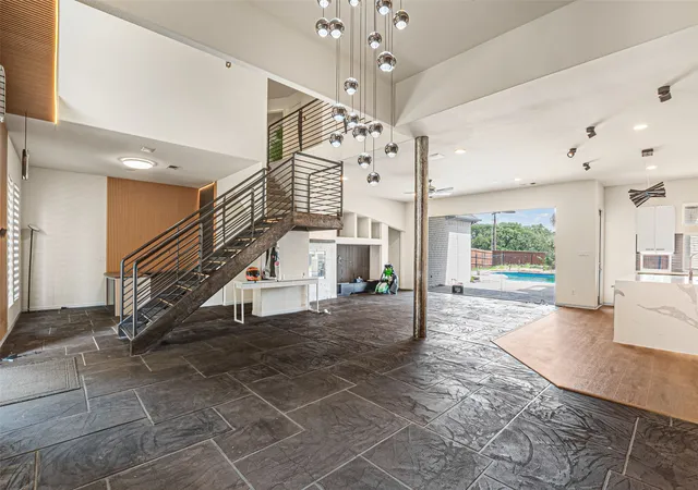 Photo 3 of Single family home for sale at 810 Pennsylvania Ave, Kennedale, TX 76060 | MLS# 21369900 | Listing updated on 2026-09-02