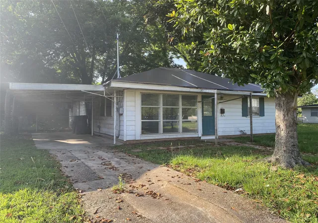 Photo 2 of Sale Pending at 232 Westerfield St, Bossier City, LA 71111 | MLS# 21370173 | Listing updated on 2026-09-19