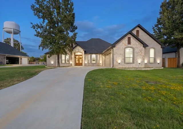 Photo 3 of Single family home for sale at 93 Ryder Cup Trl, Hideaway, TX 75771 | MLS# 21369837 | Listing updated on 2026-09-28