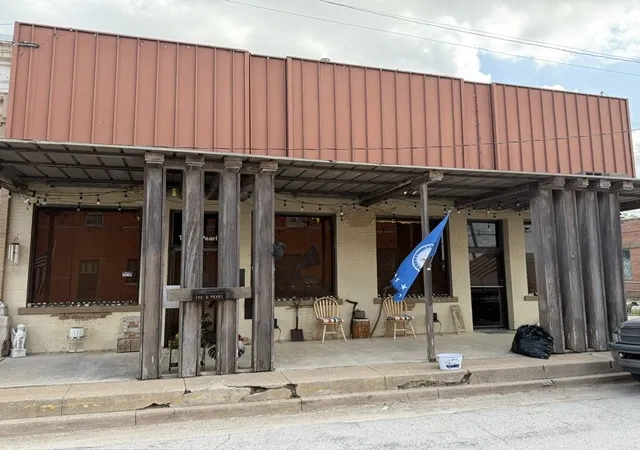 Photo 13 of Single family home for sale at 105 S Pearl St, Mart, TX 76664 | MLS# 21370184 | Listing updated on 2026-08-27