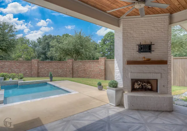 Photo 4 of Single family home for sale at 110 Overbrook Ln, Bossier City, LA 71111 | MLS# 21370153 | Listing updated on 2026-08-27