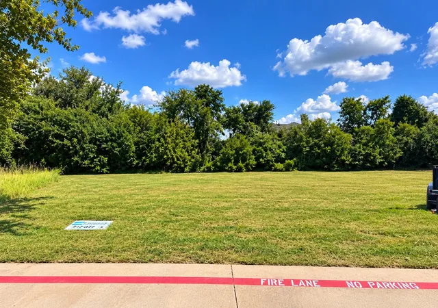 Land for sale at 207 E Debbie Ln, Mansfield, TX 76063 | MLS# 21369340