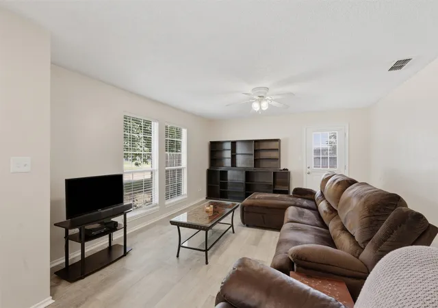 Photo 2 of Sale Pending at 612 Camp St, Sulphur Springs, TX 75482 | MLS# 21370214 | Listing updated on 2026-09-29
