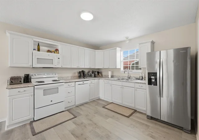 Photo 4 of Sale Pending at 612 Camp St, Sulphur Springs, TX 75482 | MLS# 21370214 | Listing updated on 2026-09-29